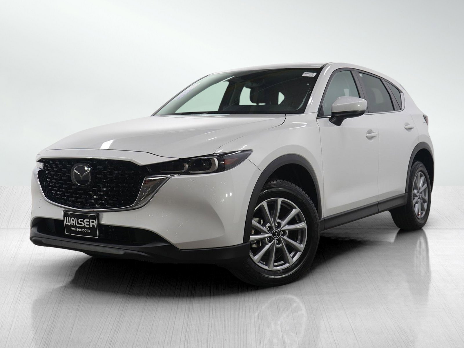 2023 Mazda CX-5 S Preferred package's photo