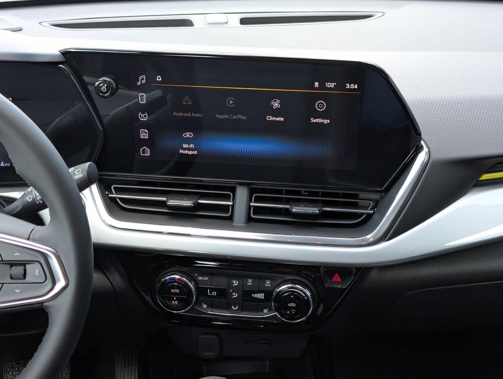 2025 Chevrolet Trax LT photo 16