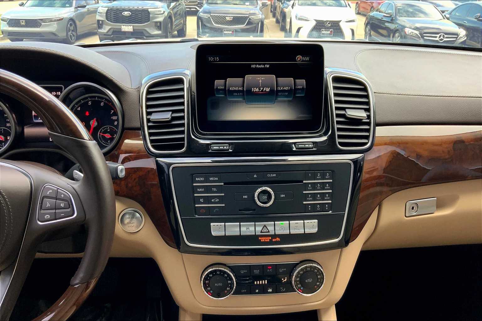 2017 Mercedes Benz GLS 450 4MATIC photo 5
