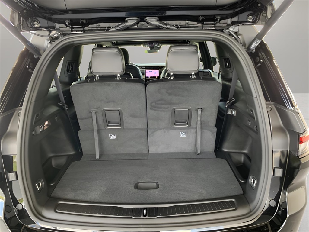 2025 Jeep Grand Cherokee Limited photo 19