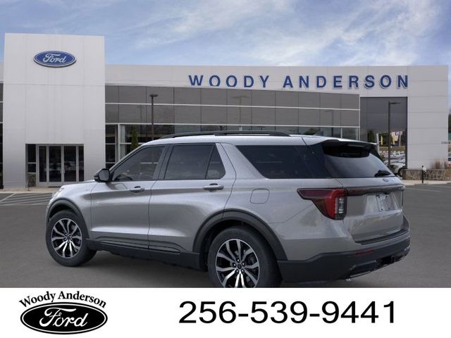 2025 Ford Explorer ST-Line photo 2