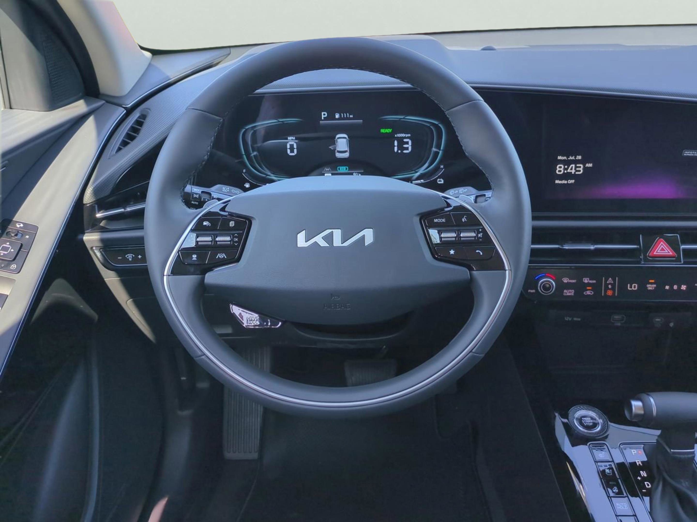 2025 Kia Niro SX photo 16