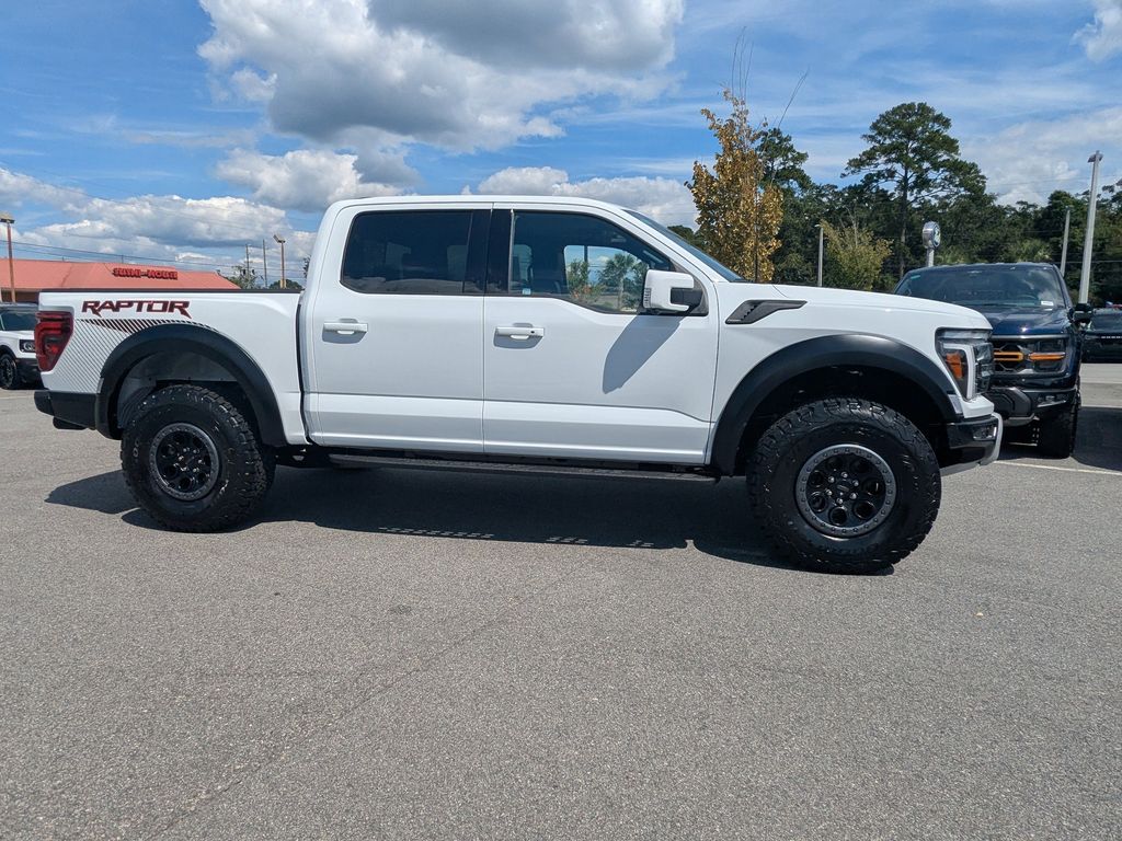 2025 Ford F-150 Raptor photo 2