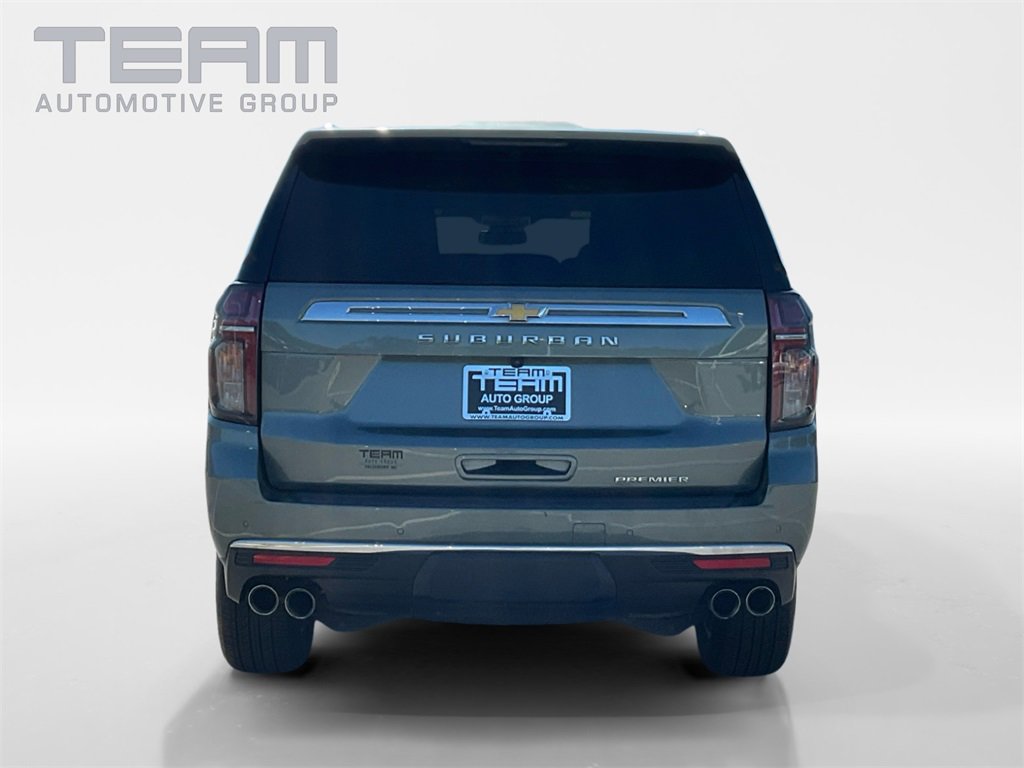 2023 Chevrolet Suburban Premier photo 6