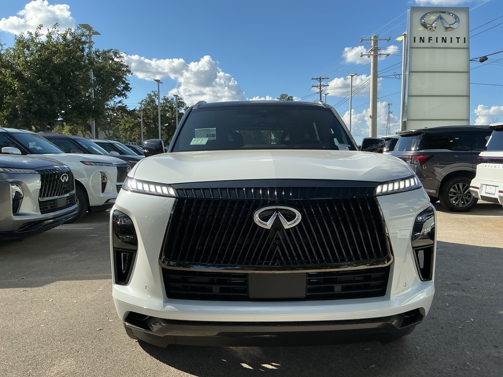 2026 Infiniti QX80 photo 2