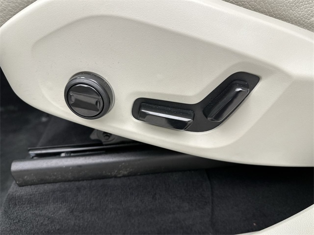 2025 Volvo XC90 AWD Plus photo 4