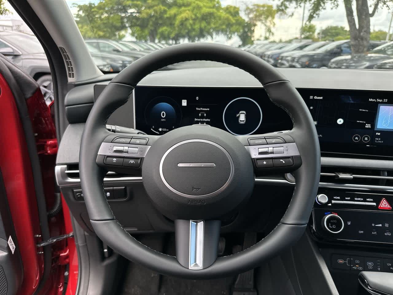 2025 Hyundai Tucson SEL Convenience photo 13