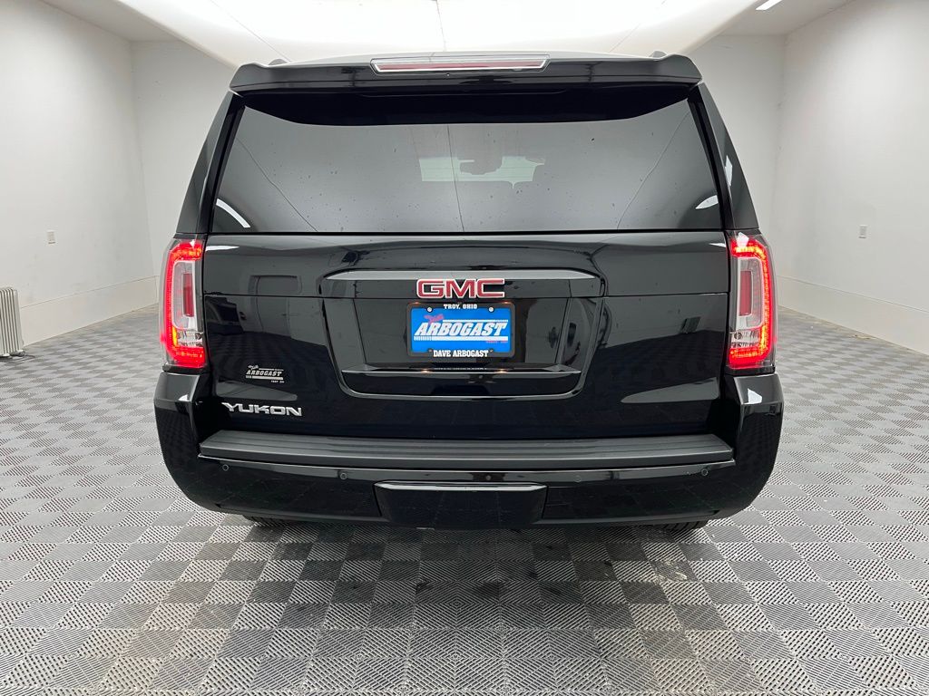 2017 Gmc Yukon SLT photo 17