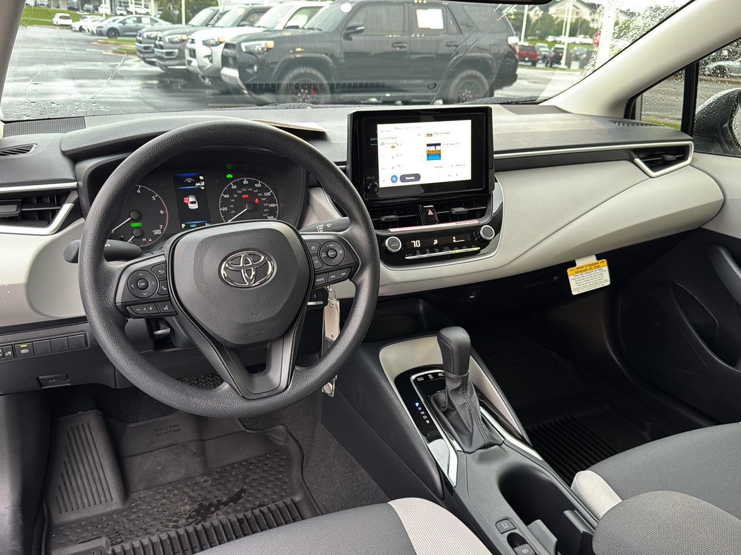 2025 Toyota Corolla Hybrid LE photo 16