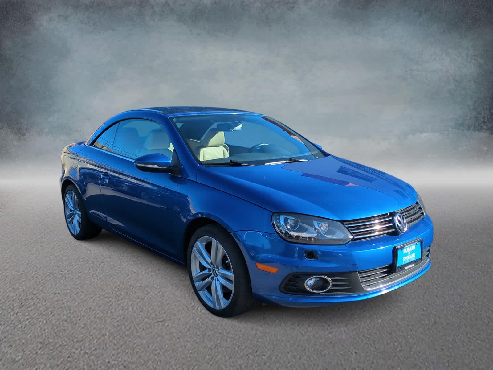 2012 Volkswagen Eos Executive photo 2