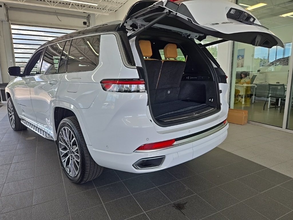 2021 Jeep Grand Cherokee L Summit photo 12