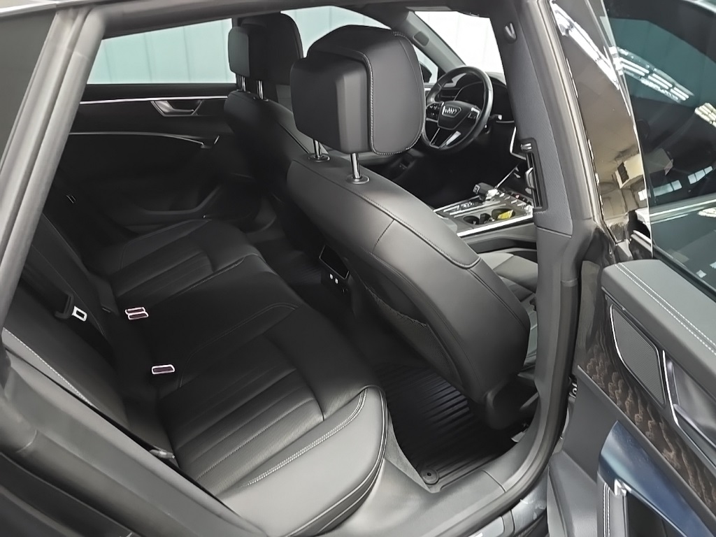 2021 Audi A7 Premium Plus photo 16