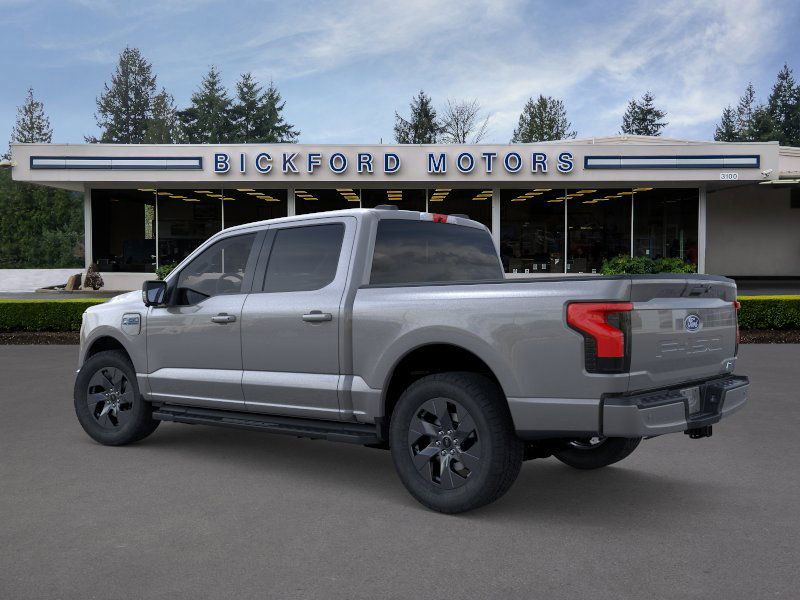 2025 Ford F-150 Lightning XLT photo 4