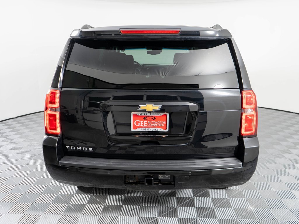 2017 Chevrolet Tahoe LT photo 4