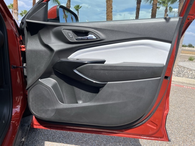 2024 Chevrolet Trax LT photo 30