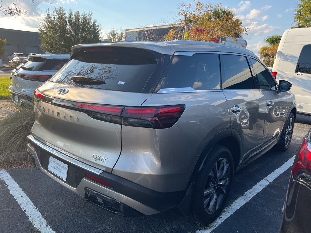 2025 Infiniti QX60 Luxe photo 4