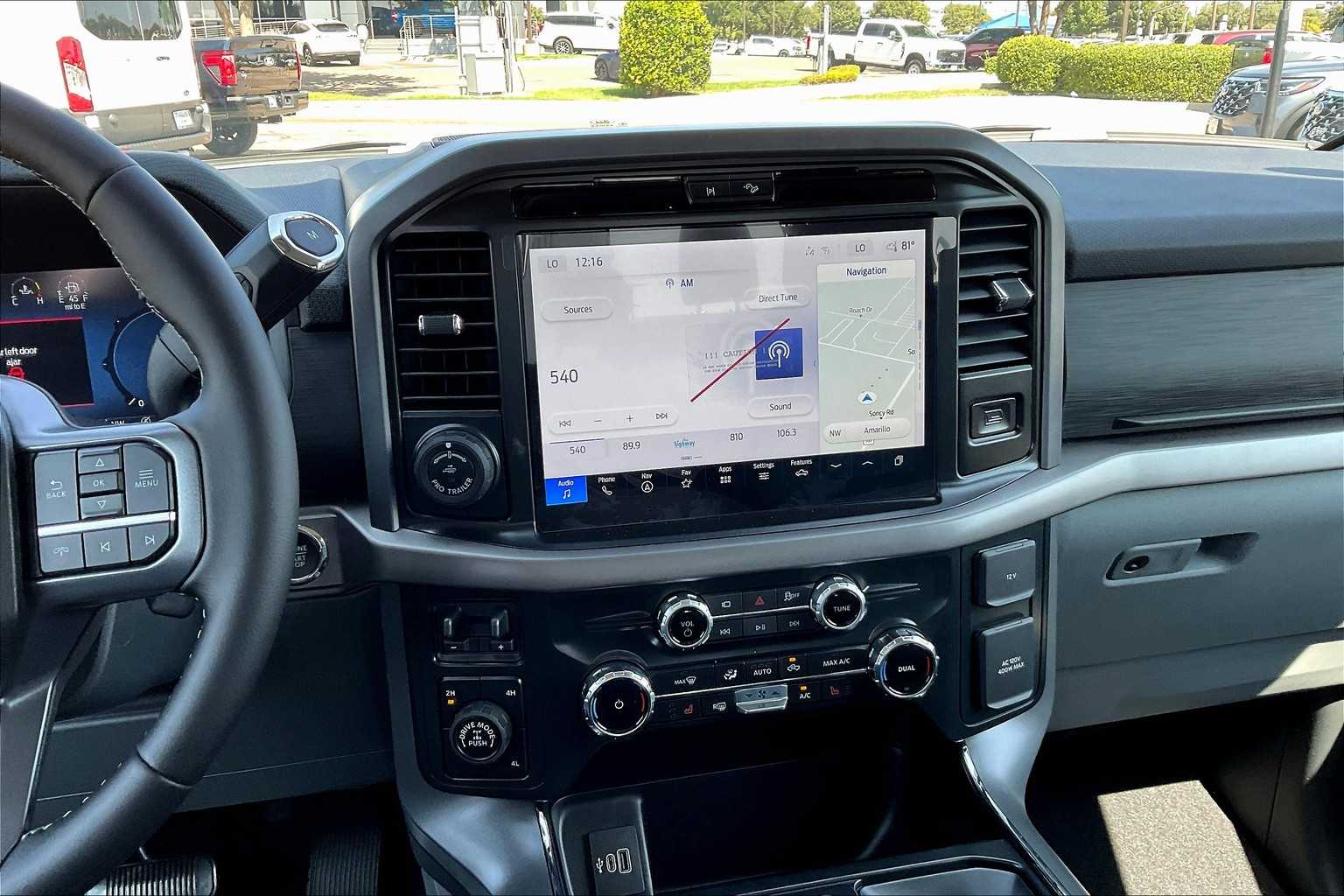 2025 Ford F-150 XLT photo 6