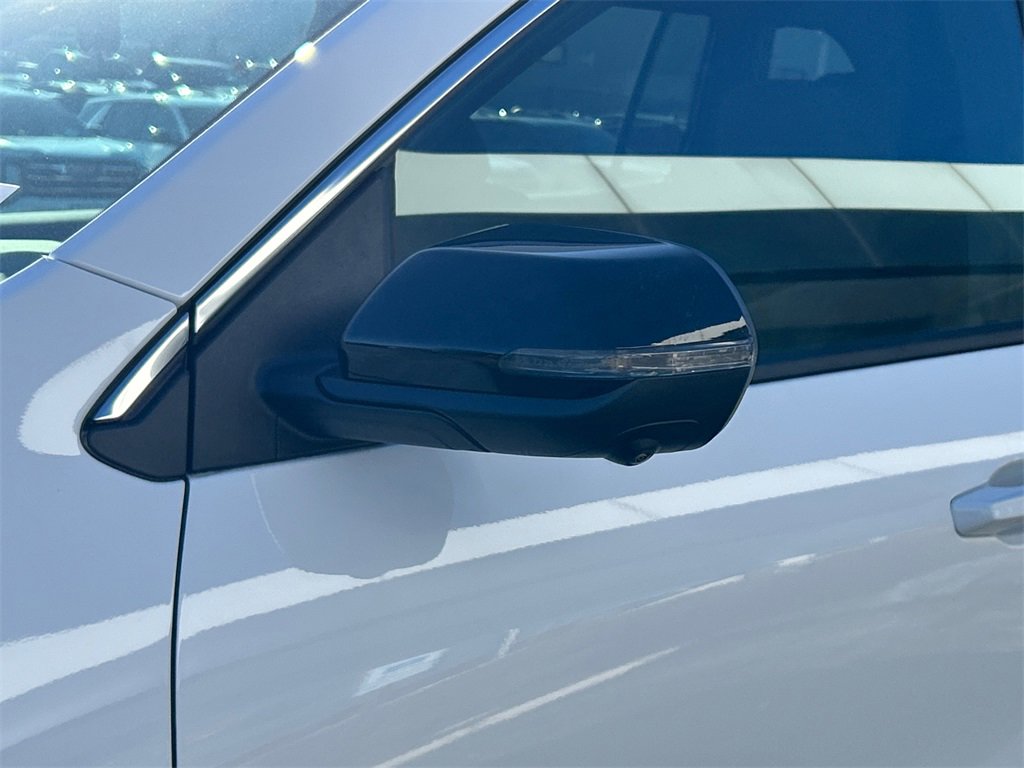 2026 GMC ACADIA - Image 11