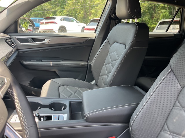 2025 Volkswagen Atlas Cross Sport SE photo 10