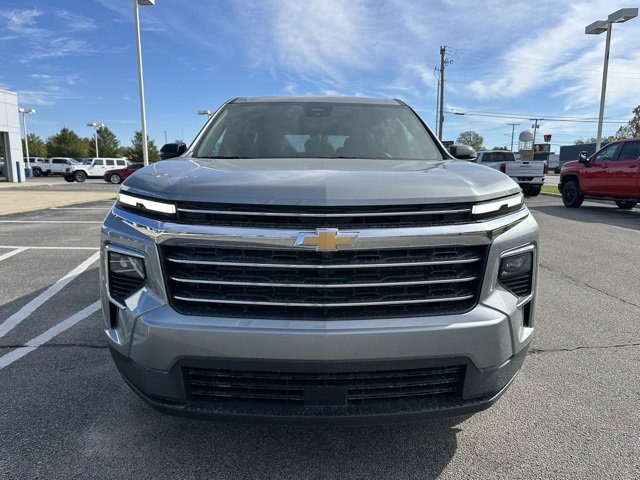 2026 Chevrolet Traverse photo 2