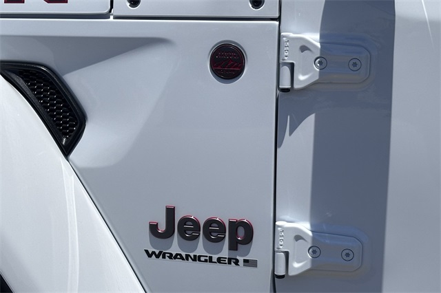 2025 Jeep Wrangler Rubicon photo 24