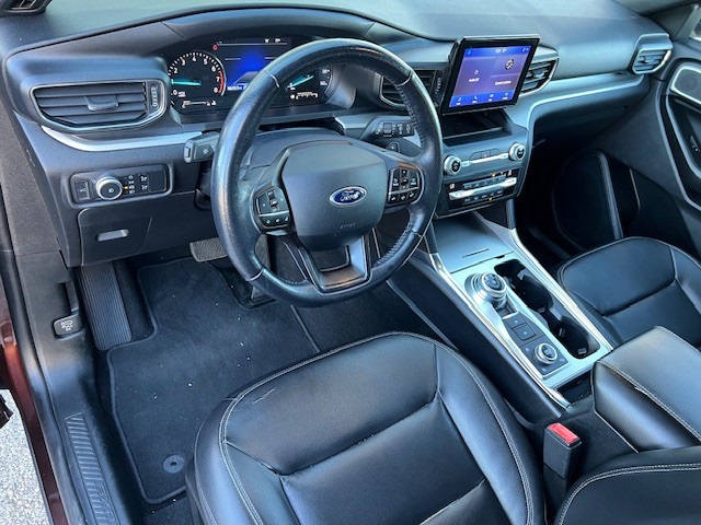 2020 Ford Explorer XLT photo 10