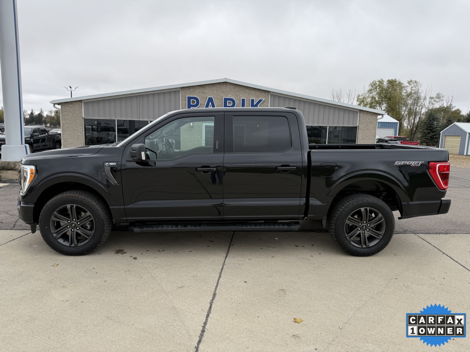 2021 Ford F-150 XLT photo 3