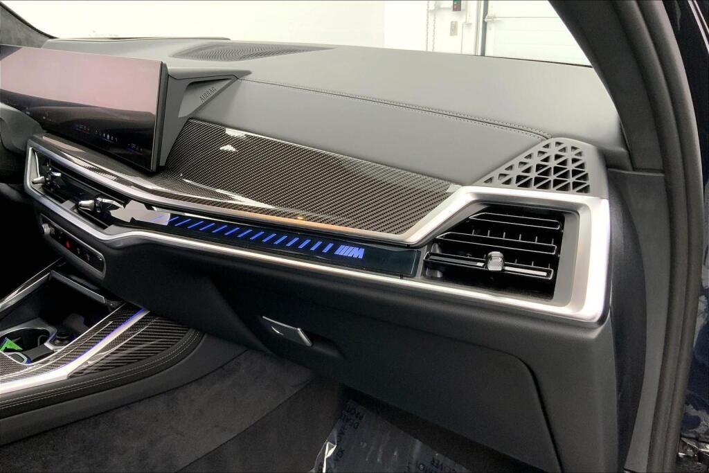 2025 Bmw X7 M60i photo 4