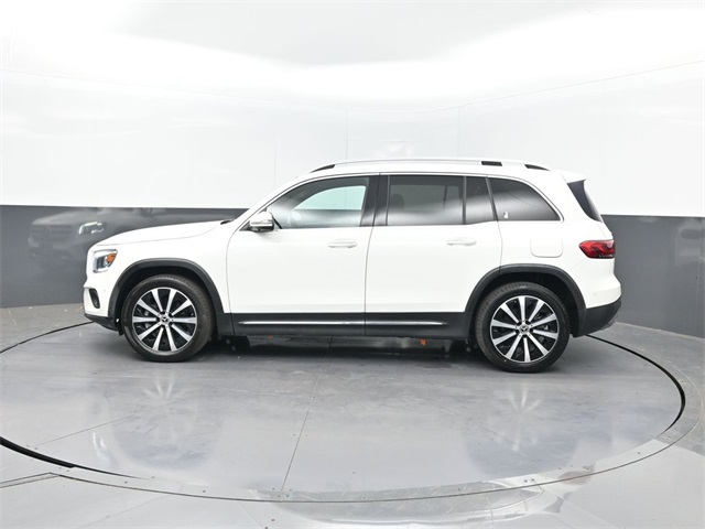 2020 Mercedes Benz GLB 250 photo 2