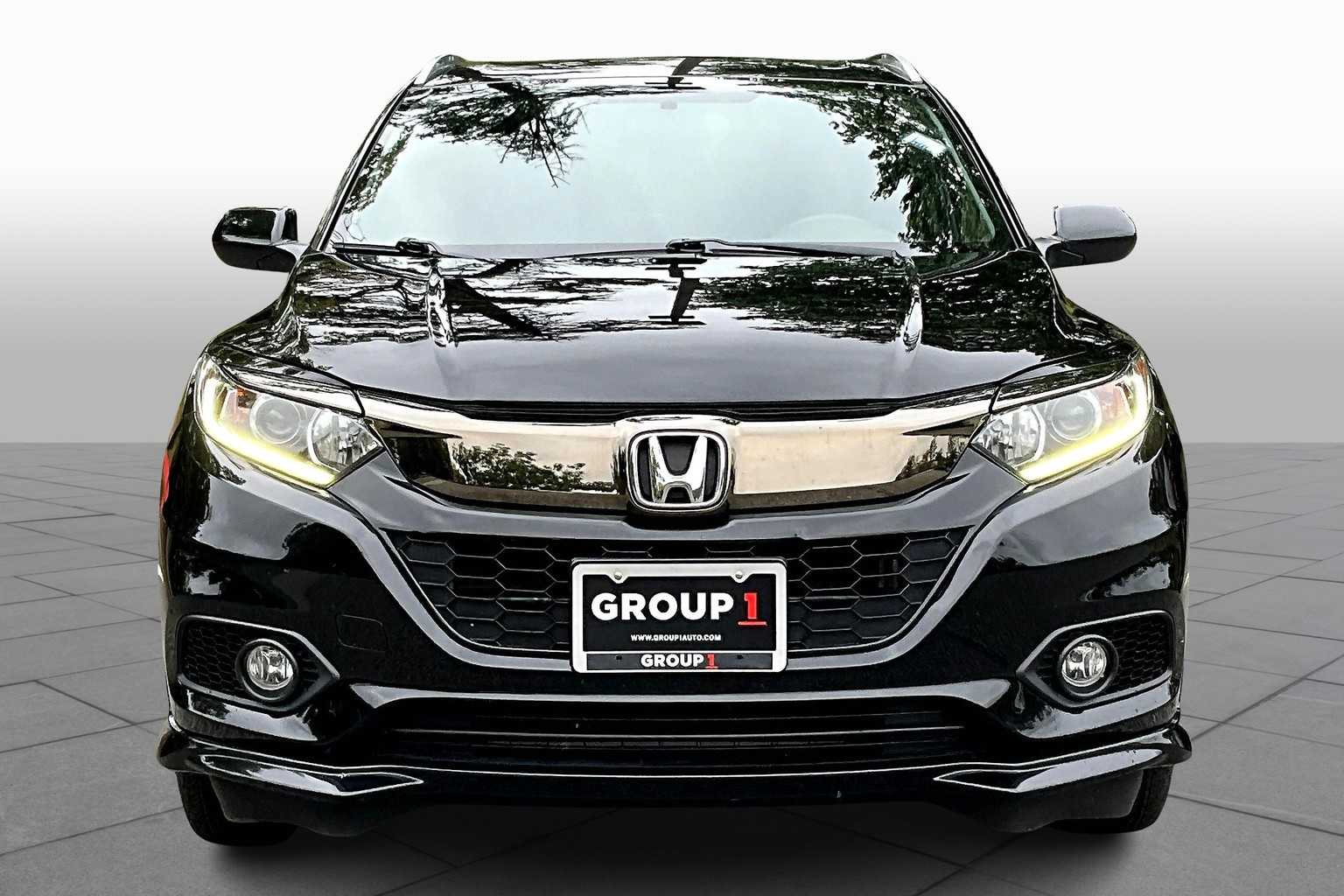 2021 Honda HR-V Sport photo 2