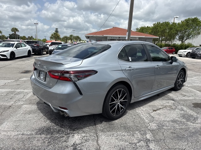 2024 Toyota Camry SE photo 8