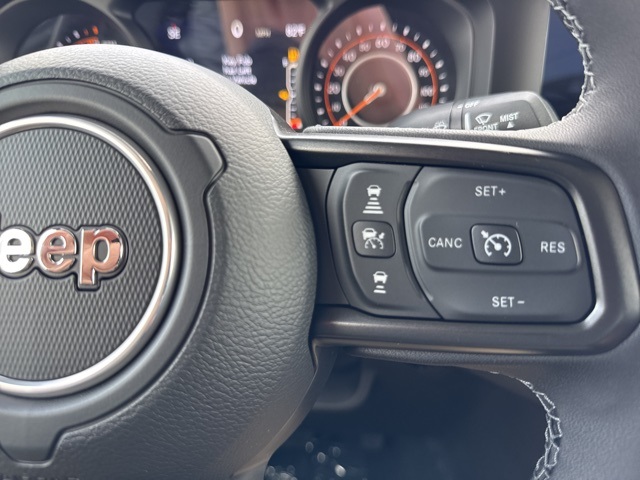 2025 Jeep Gladiator Sport photo 17