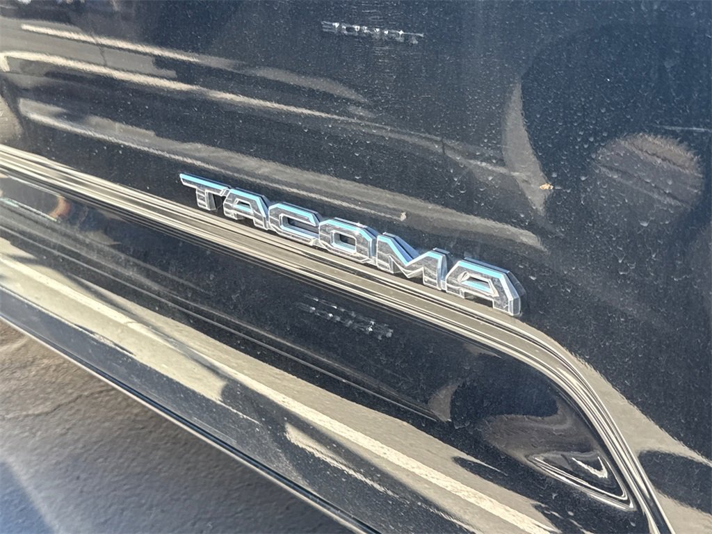 2021 Toyota Tacoma SR photo 4