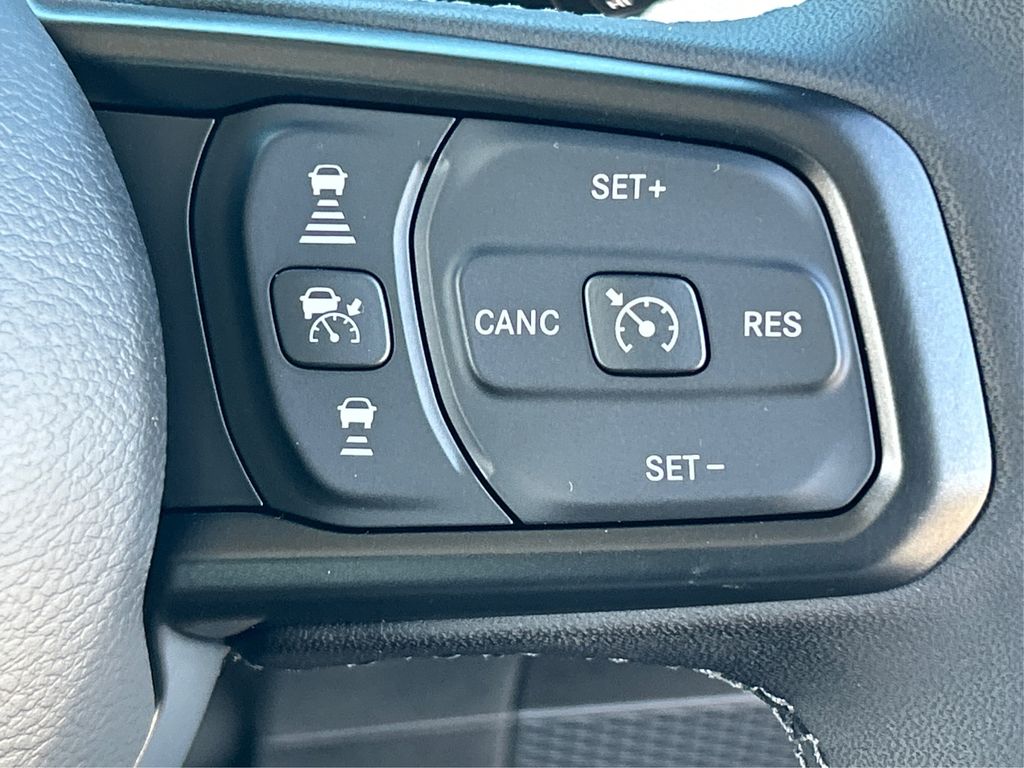 2025 Jeep Wrangler Sport RHD photo 30