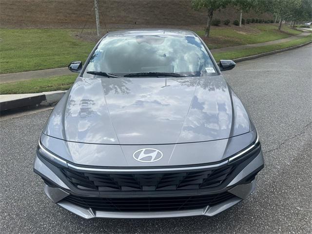 2025 Hyundai Elantra SEL Sport photo 8