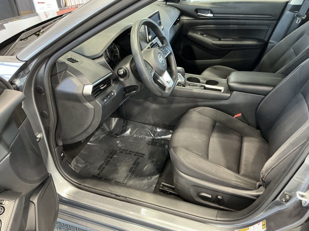 2020 Nissan Altima 2.5 S photo 3