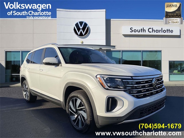 2026 Volkswagen Atlas SEL's photo