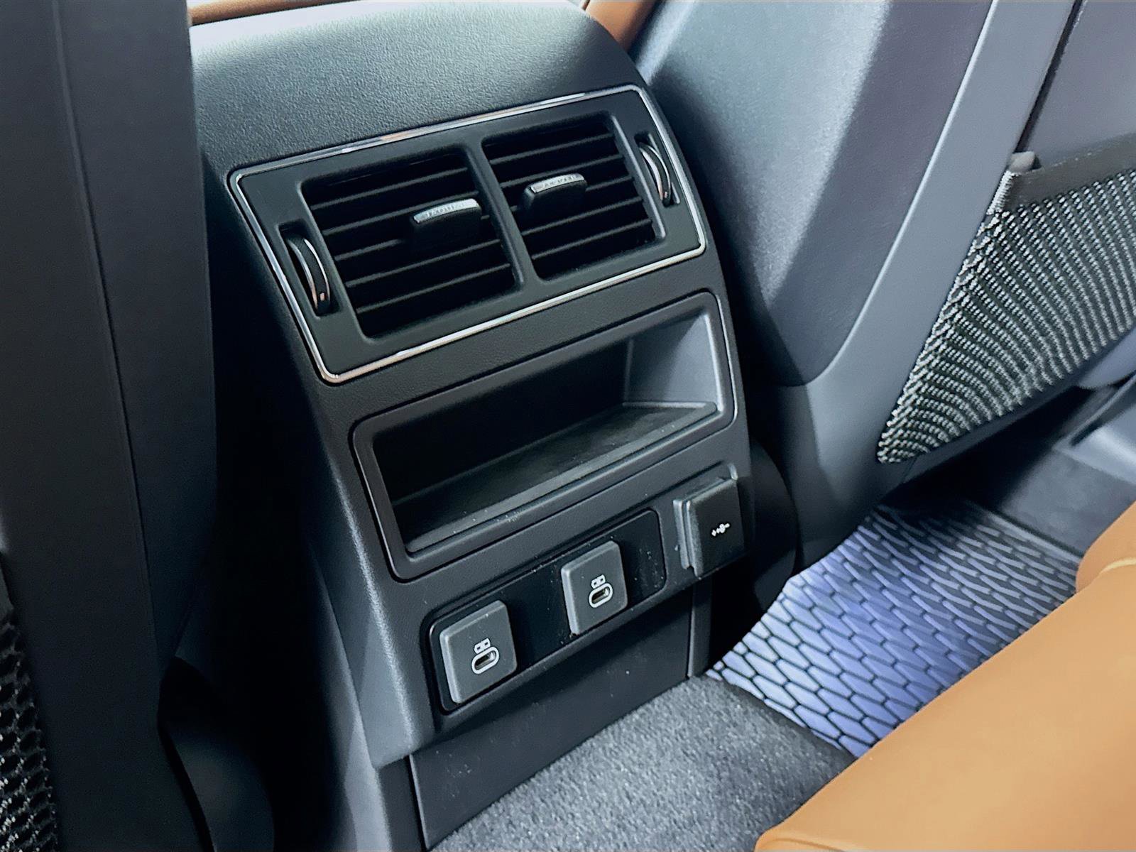 2026 Jaguar F-PACE P250 R-Dynamic S photo 23