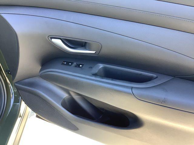 2026 Hyundai Santa Cruz SEL photo 18