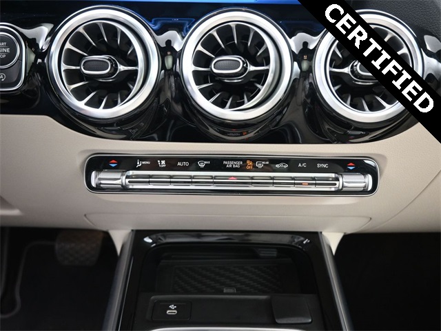 2025 Mercedes Benz GLA 250 photo 3