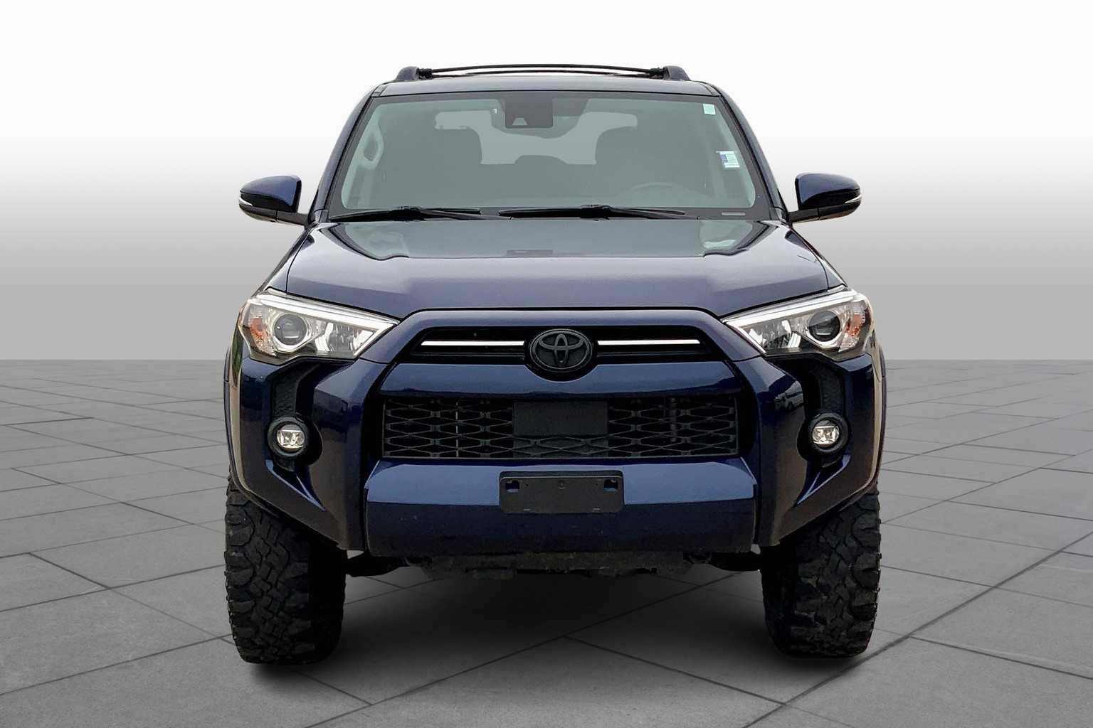2021 Toyota 4Runner SR5 Premium photo 3