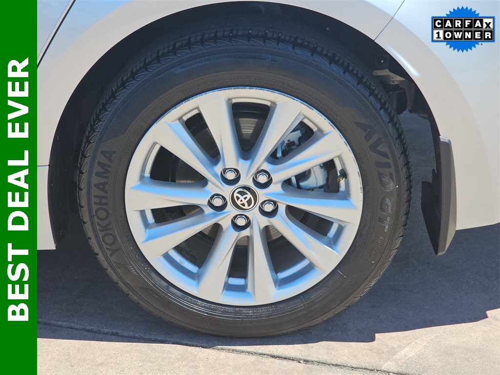 2024 Toyota Corolla Hybrid LE photo 34