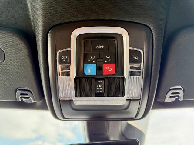 2026 Ram 1500 Laramie photo 9