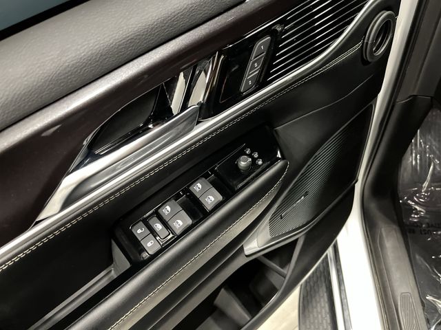 2023 Jeep Wagoneer L Base photo 27