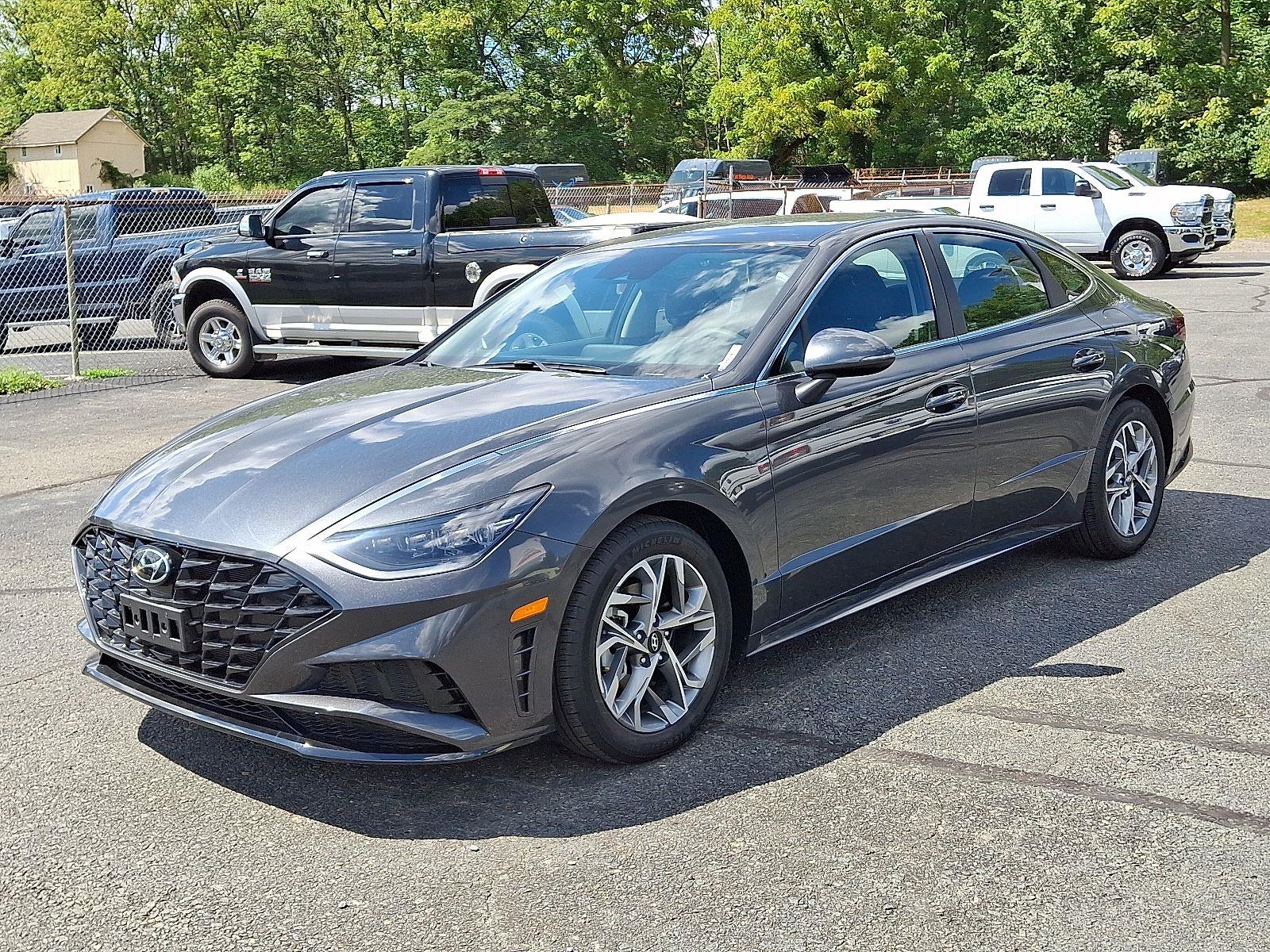 2023 Hyundai Sonata SEL photo 3