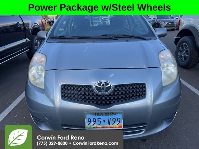2008 Toyota Yaris Base photo 2