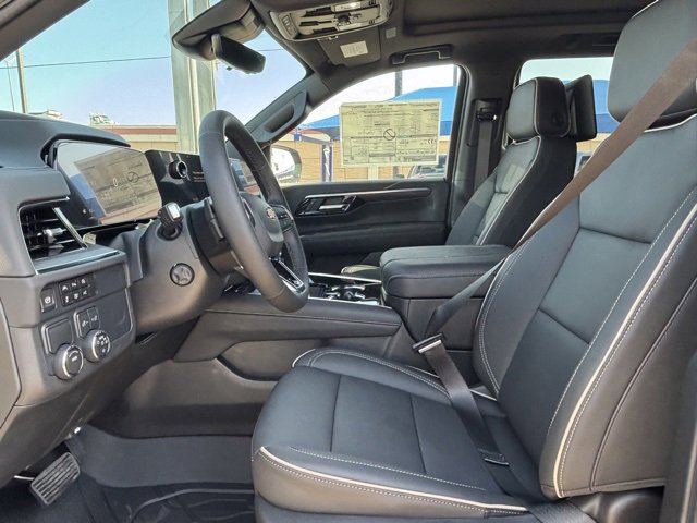 2025 Chevrolet Tahoe Premier photo 13