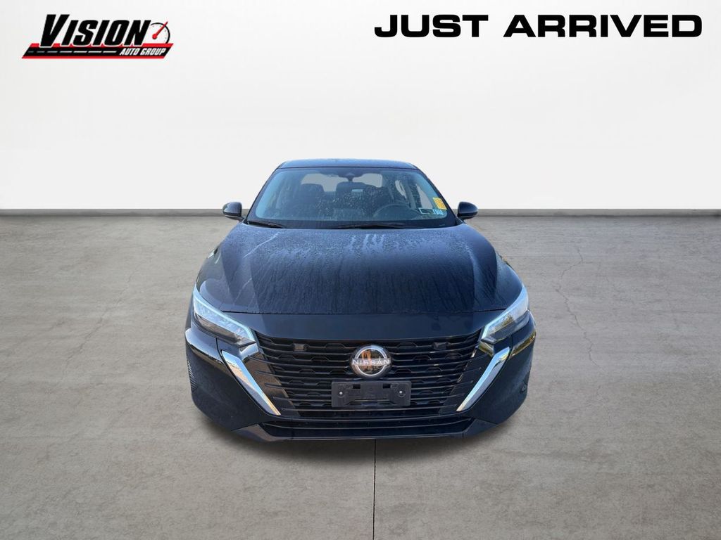 2024 Nissan Sentra SV photo 2