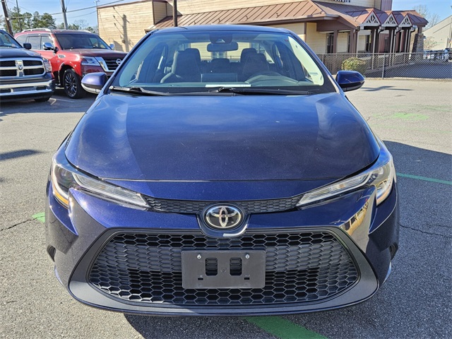 2022 Toyota Corolla LE photo 2