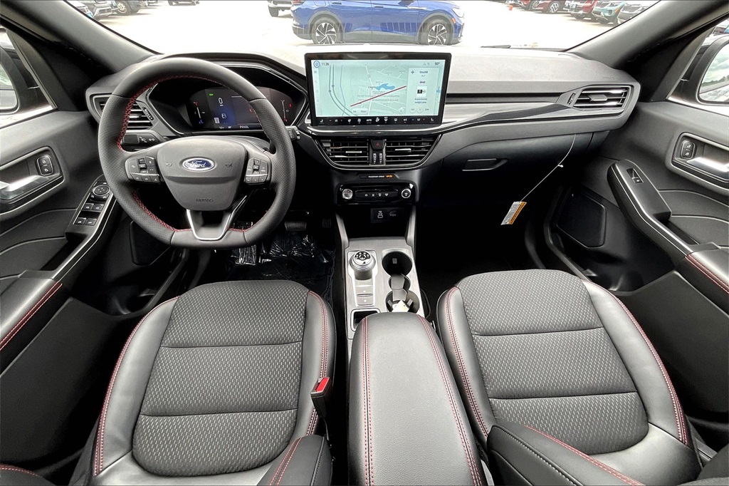 2025 Ford Escape Hybrid ST-Line Select photo 11